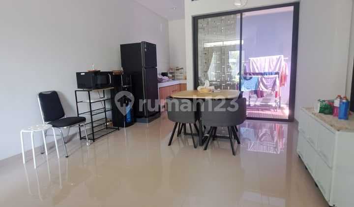 RUMAH NYAMAN MINIMALIS 2 LANTAI FULL FURNISHED SIAP HUNI DI SUMMARECON BANDUNG