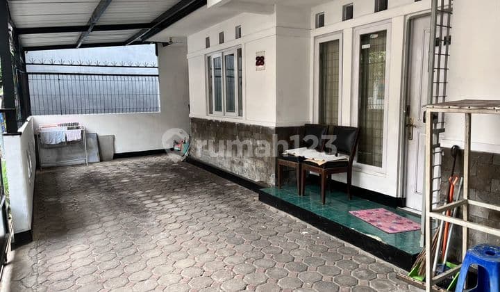 RUMAH BAGUS NYAMAN MINIMALIS 2 LANTAI SIAP HUNI DI SAYAP PAJAJARAN BANDUNG