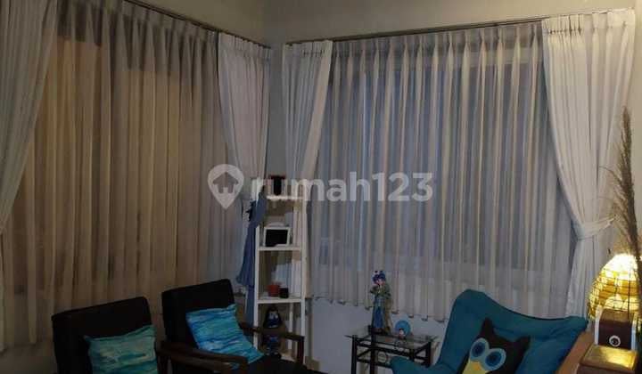 RUMAH KEREN 2 LANTAI LINGKUNGAN NYAMAN SIAP HUNI DI SETRADUTA BANDUNG