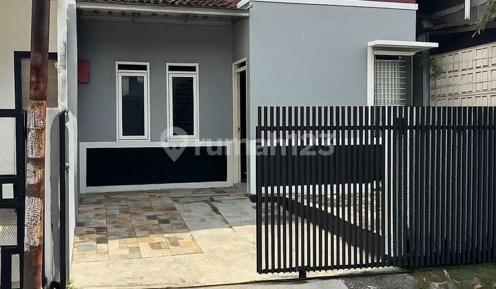 RUMAH BAGUS 2 LANTAI LINGKUNGAN NYAMAN SIAP HUNI DI ARCAMANIK BANDUNG