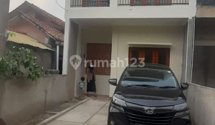 Rumah Minimalis Bangunan 2 Lantai Depok