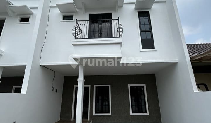Dijual Rumah Dekat Kebun Raya Residence