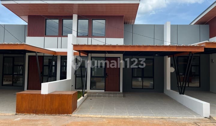 Ready-to-Occupy House No Down Payment Cibinong Around 700 Million | Booking 3 Million | 3 Minutes to CCM