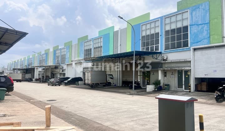 Good Warehouse Clean Location in Bispark Warehouse Daan Mogot Green Sedayu 2 Floors Full Suitable for Office and Online Warehouse
