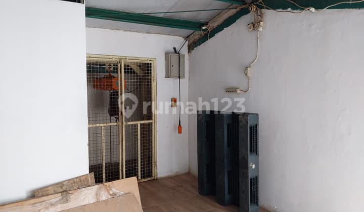 Gudang Bizpark Daan Mogot 3 Floors — Good Condition, Ready to Use