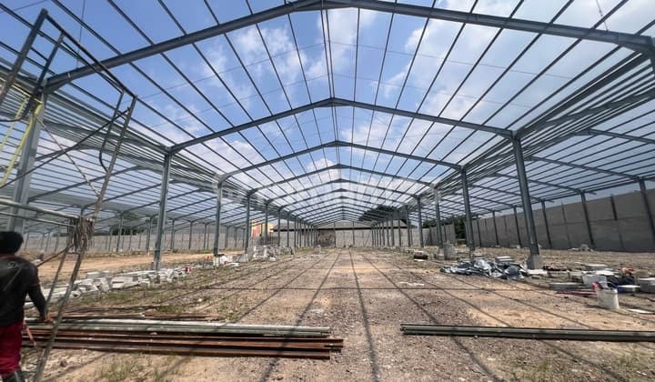 Gudang Bagus Di Kawasan Industri Raya Jatake Tangerang Akses Kontainer 40 Feet Lokasi Sangat Strategis