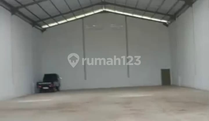 Good Warehouse at Yungsen Warehouse or Kiki 40 Feet Container Access Industrial Permit Near Pik 2
