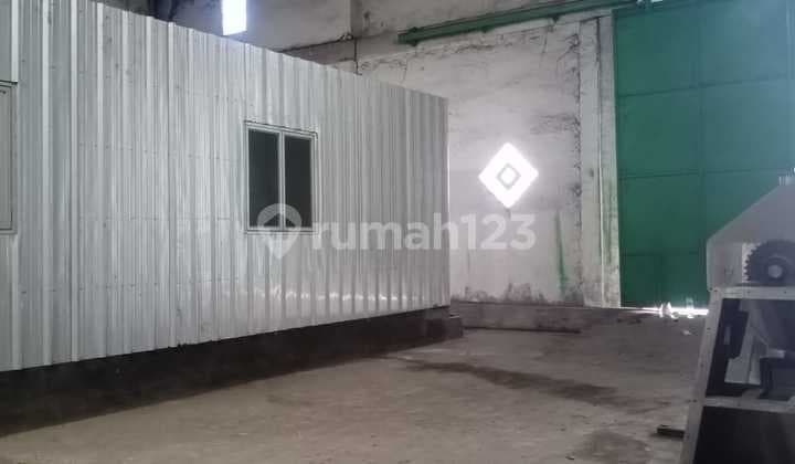 Gudang pantai indah dadap hook bagus lokasi bagus dekat dengan pik 2 akses kontainer 40 feet