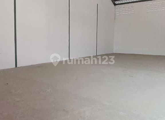 Gudang Muara Baru Penjaringan dekat Pluit bagus dan siap pakai