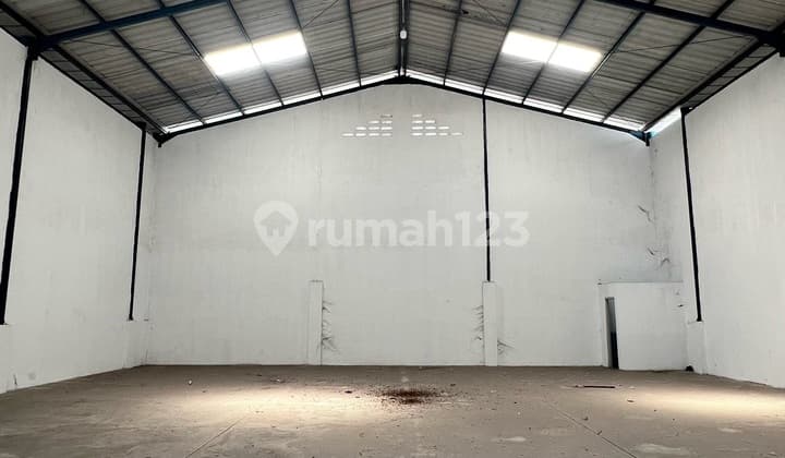 Gudang Bagus di Dadap Jalan Raya Prancis Dekat dengan Tol Bandara Soekarno Hattadan Mutiara Kosambi