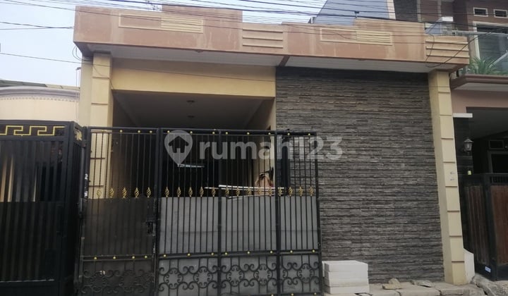 Rumah Bagus Dan Siap Pakai Di Villa Taman Bandara Akses Sangat Strategis Dekat Dengan Mall Bandara City Dan Tol Bandara Sorkarni Hatta Rumah Bagus Dan Siap Pakai Di Villa Taman Bandara Akses Sangat Strategis Dekat Dengan Mall Bandara City Dan Tol Bandara Sorkarni Hatta