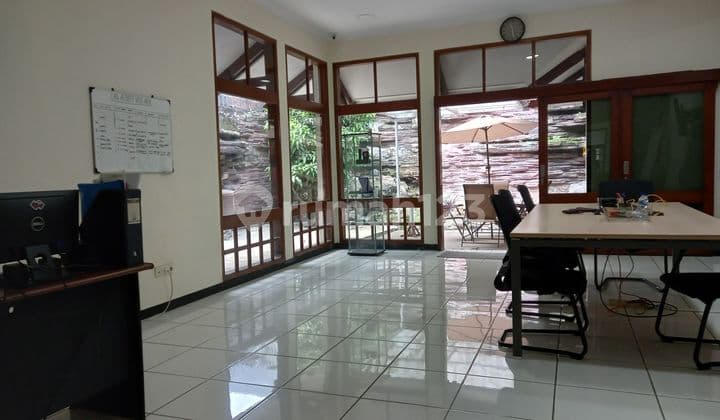 Rumah Babakan Jeruk Dekat Pintu Tol Pasteur dan D'Botanica Bandung Mall