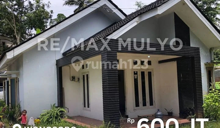 House for Sale in Wonosobo Area, Hook Location with Sindoro View House for Sale in Wonosobo Area, Hook Location with Sindoro View