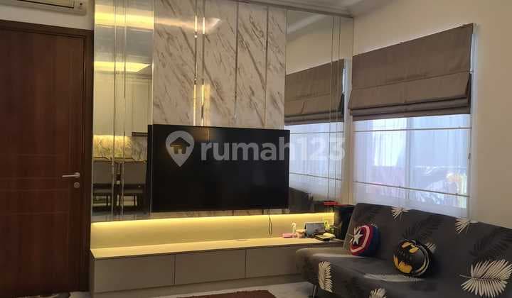 Rumah Rapi 2 Lantai Siap Huni di Kawasan Premium De Park Bsd