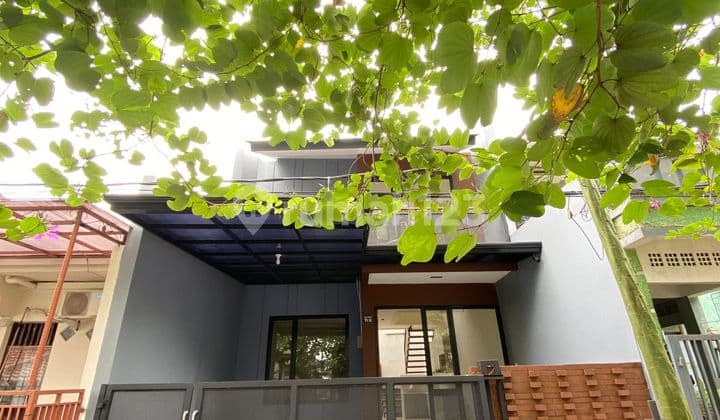Brand New! Rumah 2 Lantai Area BSD - Smart Door, Dekat Akses Tol & Pasar Modern!