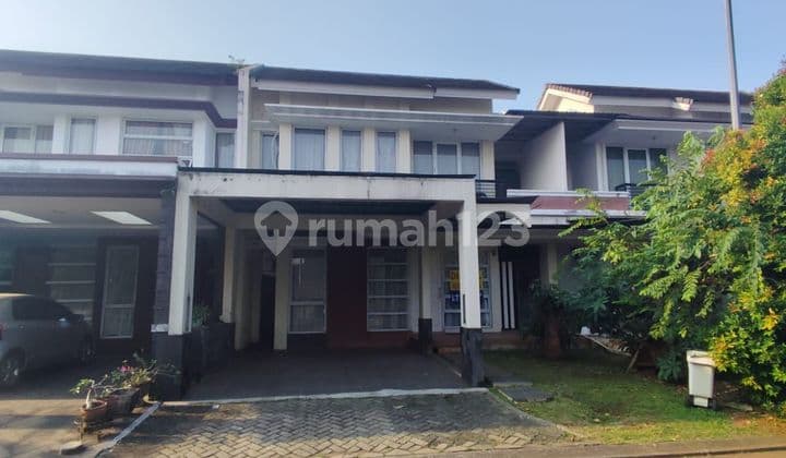 Harga Bagus Jual Cepat !! Rumah Modern 2 Lantai Dekat ke Akses Tol Bsd di Cluster Castilla