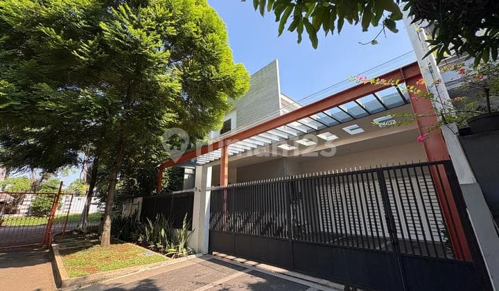 Rumah Modern 2 Lantai di BSD Posisi Hoek, Dekat Pasar Modern & Akses Tol - Masuk Majalah Arsitektur Idea 3X!!