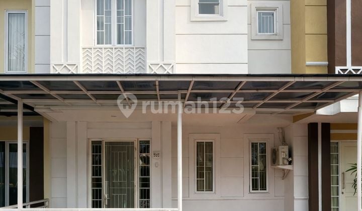 Murah !! Rumah 2 Lantai Semi Furnished Siap Huni - Harga 1 M-An Dekat Akses Tol di Gading Serpong