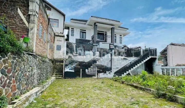Rumah Tinggal Lelang Murah 2 Lantai SHM di Cihanjuang Rahayu