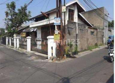 Rumah Via Lelang 2 Lantai Bagus SHM Komplek Riung Bandung