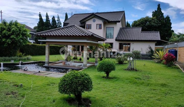 Villa mewah murah 250 m2 SHM Villa Cemara Kayu Ambon, Lembang