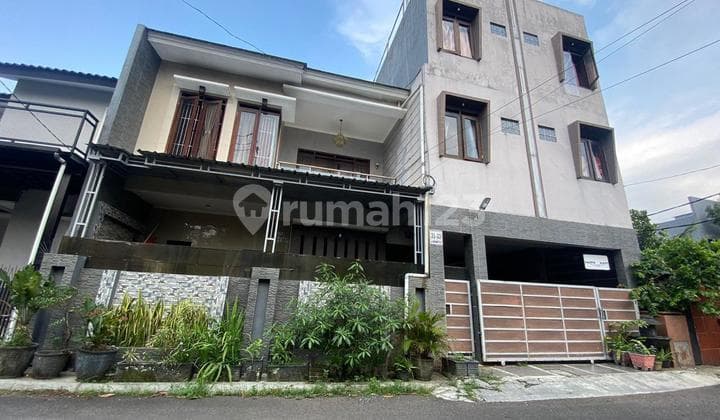 DILELANG Kost 2 lantai bagus SHM Jl. Riung Mukti Raya, Bandung