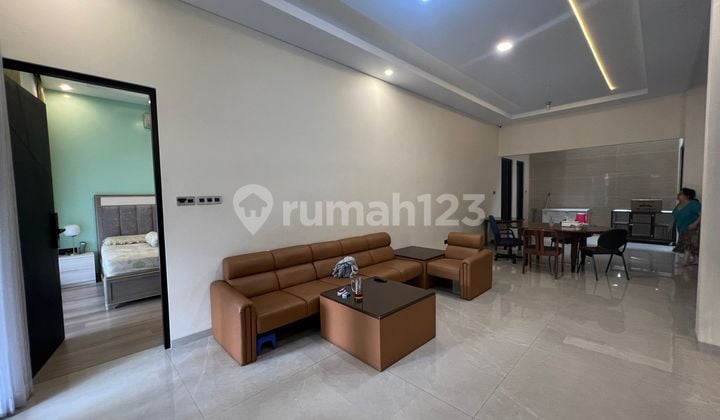 Rumah Baru Mewah Aesthetic SHM Nyaamn Sejuk Kembar Mas, Bandung