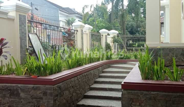 Rumah Siap Huni Shgb Strategis di Komplek Istana Regency Bandung