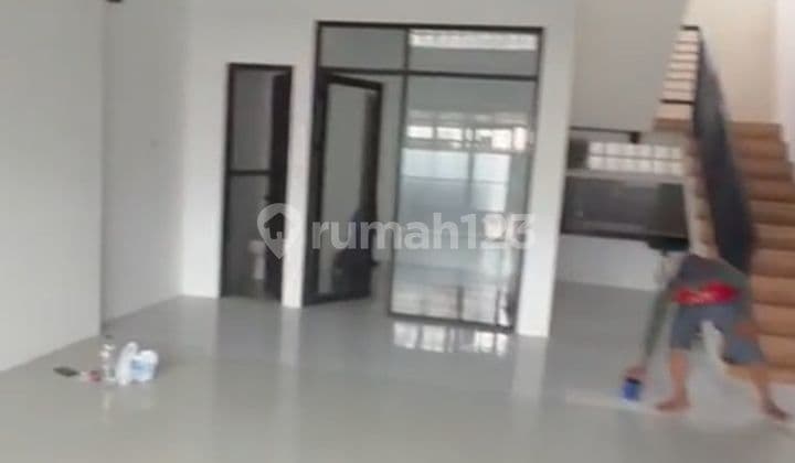 For Rent: Ready-to-Occupy Shop House in a Strategic Location at Sayap Bkr, Bandung