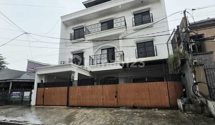 Disewakan Ruang Usaha Salon - Full Furnished Salon Tools + Bonus Gerobak, Strategis & High Traffic BSD, Dekat Pasar Modern & Islamic Center!