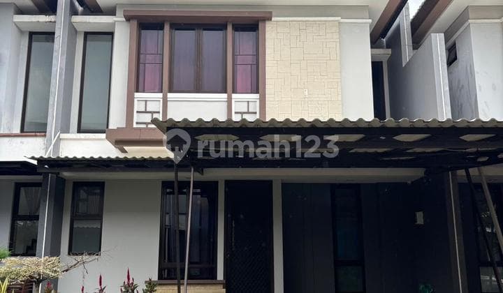 Disewakan Rumah Cantik Semi Furnished 2 Lantai di Cluster Premium BSD - Siap Huni, Dekat Askes Tol & The Breeze!
