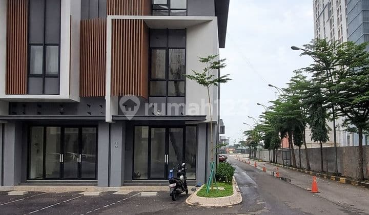 Ruko 3 Lantai Kawasan Apartemen Pusat BSD