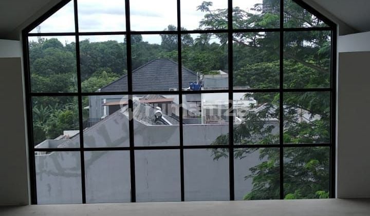 Rumah Siap Huni Bangunan Mandiri Delatinos Bsd City Posisi Hoek Banci