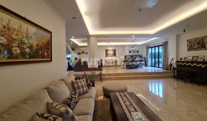 Dijual Rumah Hoek Classic Modern The Green Bsd 3 Lantai Siap Huni