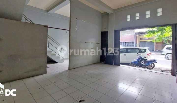 Ruko tengah kota Semarang ramai siap pakai pusat kota dekat MT Haryono Dr cipto dekat simpang lima disewakan di Ligu Semarang tengah
