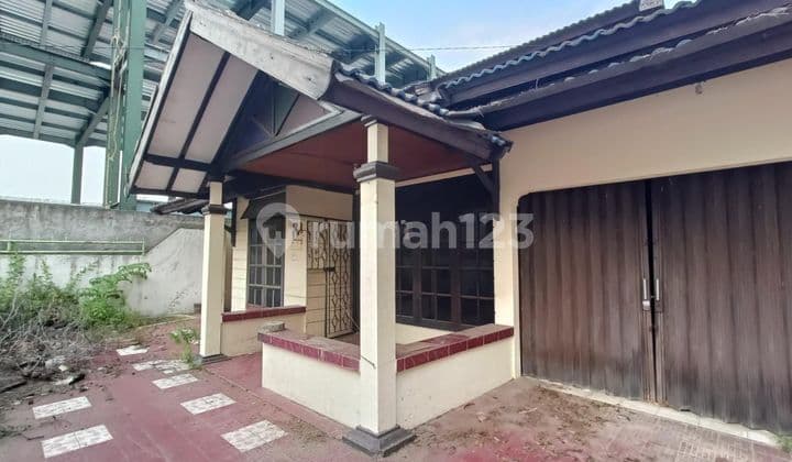 Tanah bonus rumah strategis tengah kota Semarang dekat kampus dekat RS dekat bandara dekat tol cocok untuk rumah kos dijual di Puspowarno Semarang barat
