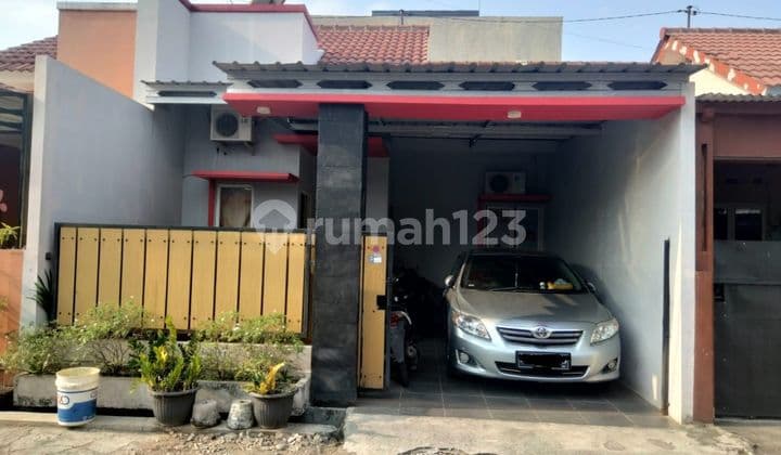 Rumah tengah kota Semarang siap pakai dekat Kawasan industri KIC dekat pintu tol Krapyak dijual di Krapyak Semarang Barat