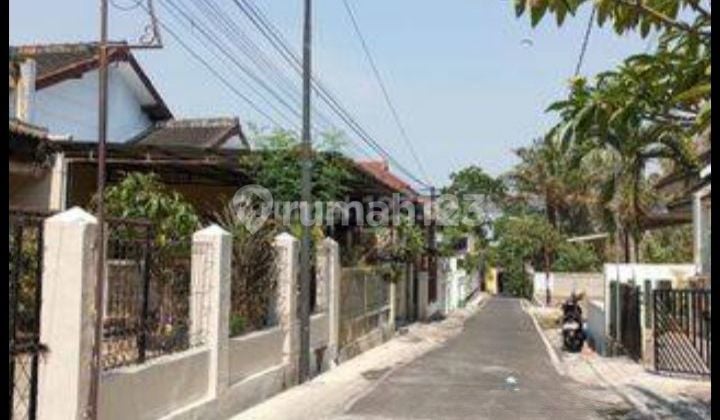 Rumah murah tengah kota Salatiga siap huni dekat kampus UKSW dijual di Cempaka Sari Tingkir Salatiga