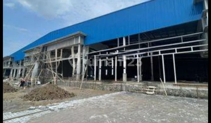 Gudang baru strategis tengah kota Semarang ada kantor dekat tol dekat bandara siap pakai disewakan di Kawasan industri candi KIC Gatsu Ngaliyan semarang barat