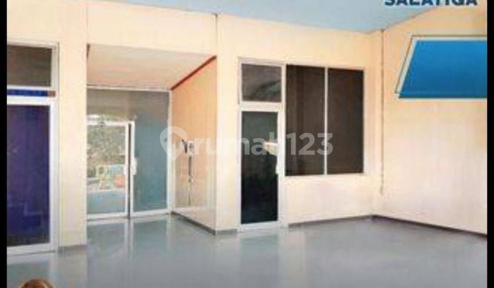 Ruang usaha tengah kota Salatiga ramai untuk usaha dekat kampus UKSW dijual di Kridanggo Mangunsari Sidomukti Salatiga
