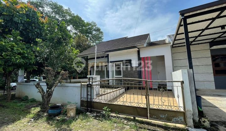Rumah minimalis tengah kota Semarang siap huni dekat KIC dekat tol dekat jl raya Mijen dijual di perumahan Mijen Semarang barat