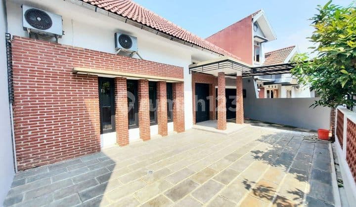 Minimalist New House in Central Semarang Ready to Use Near Undip Campus Near Toll Gate For Sale in Graha Estetika Tembalang South Semarang