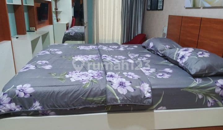 Furnished studio apartment in downtown Semarang, ready to move in, near Simpang Lima, for sale at Warhol Louis Kienne Apartment, Simpang Lima, Ahmad Yani, Central Semarang.