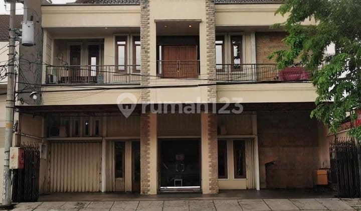 Ruang usaha tengah kota Semarang siap pakai dekat Simpang lima pusat kota ramai pusat bisnis dekat segitiga emas Gajahmada dekat Mataram disewakan di DI Panjaitan Kampung kali Semarang tengah