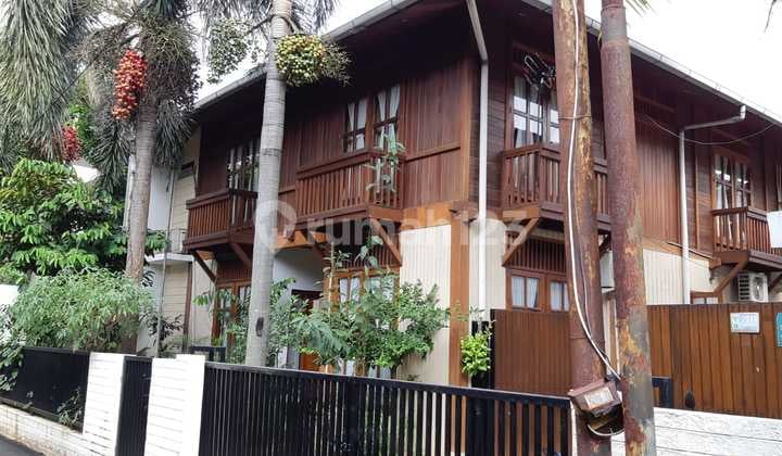 Rumah Tinggal yang Asri di Jl.tawes Pasar Minggu Jakarta Selatan