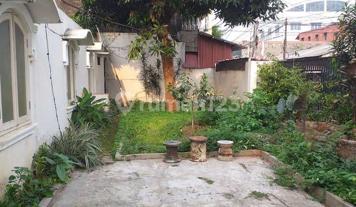Rumah Lama Hitung Tanah di Pondok Pinang Jakarta Selatan