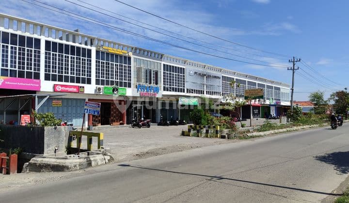 Dua Ruko Gandeng Dua Lantai Di Pemalang Jawa Tengah