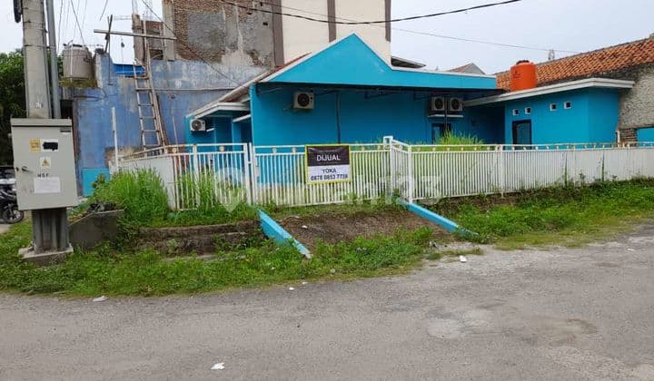 Former Photo Studio Residence at Syafira Sepang Housing