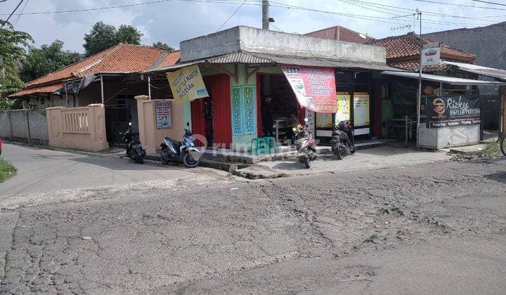 Land Plus Kios Hook Suitable for Investment