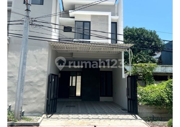 Dijual Rumah Istimewa Kutisari Indah Utara Iv Murah